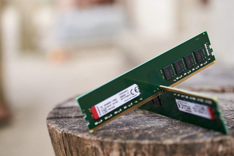 Kingston KVR32N22D816 - Memorie RAM; (9)